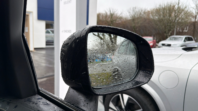 Volvo Xc90 2.0 T8 Recharge PHEV R DESIGN Pro 5dr AWD Auto Estate